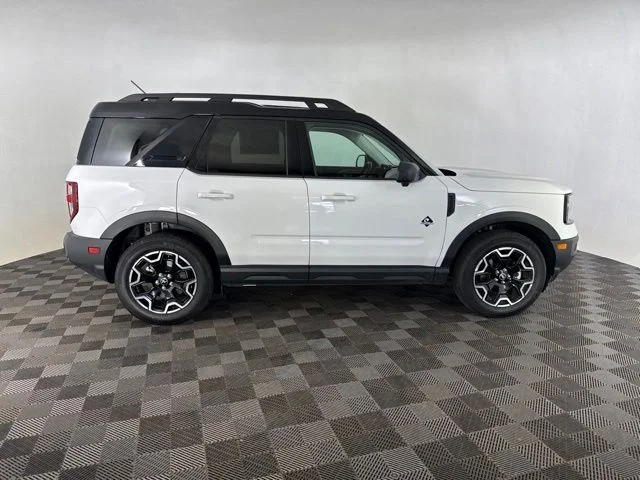 Used 2025 White Ford Outer Banks image 4