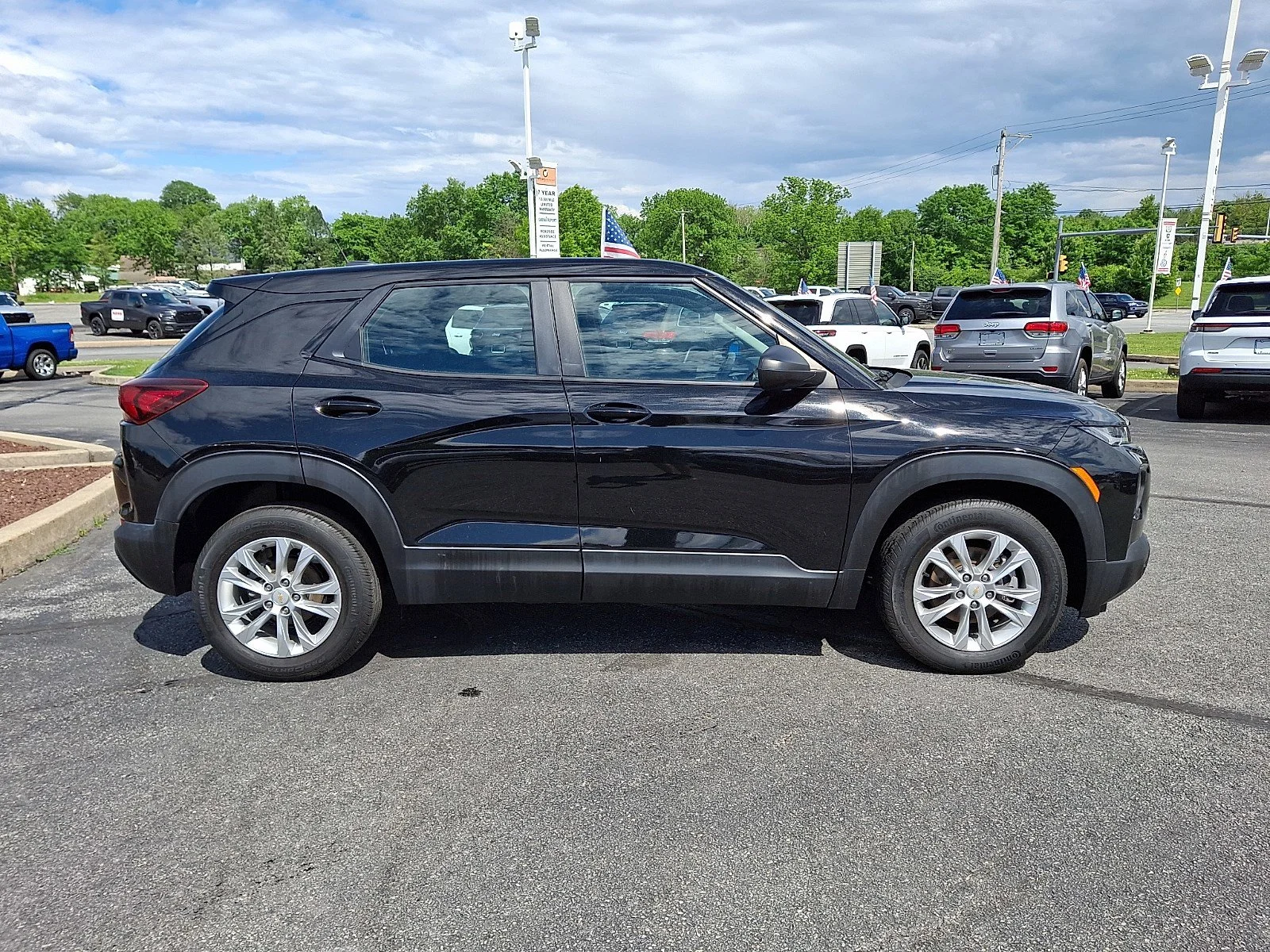 Used 2022 Mosaic Black Metallic Chevrolet LS image 8