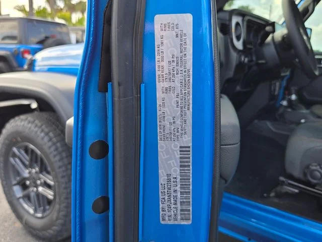 New 2026 Hydro Blue Pearl-Coat Exterior Paint Jeep Sport S image 18
