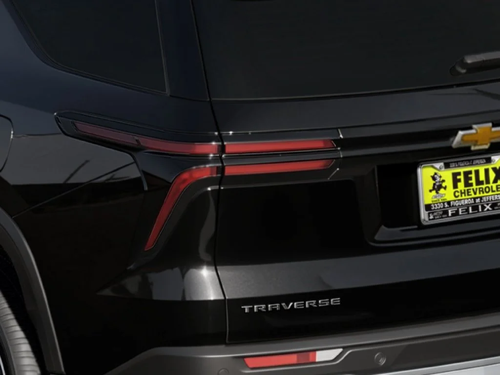 New 2027 Mosaic Black Metallic Chevrolet LT image 8