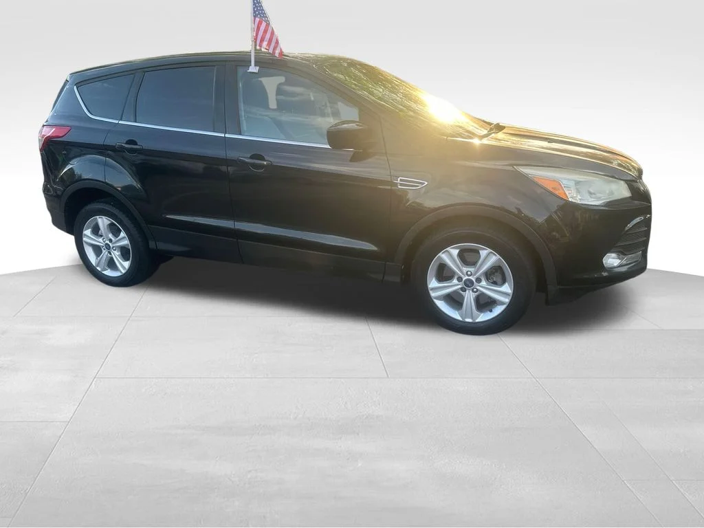 Used 2014 Black Ford SE image 31