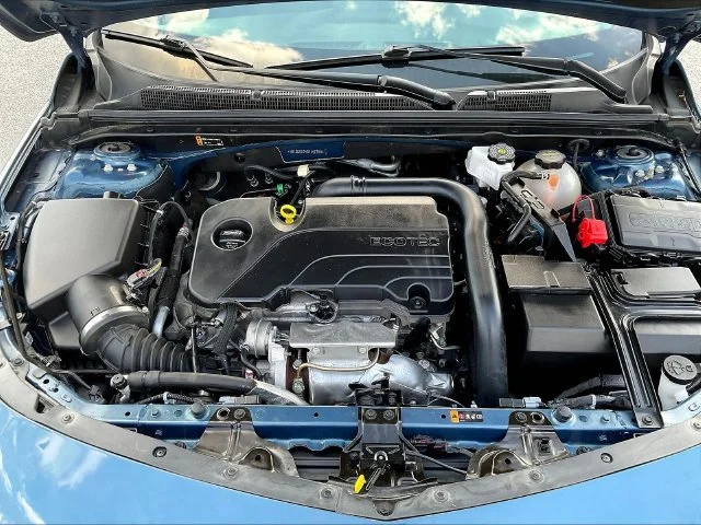 Used 2025 Blue Chevrolet LT image 30