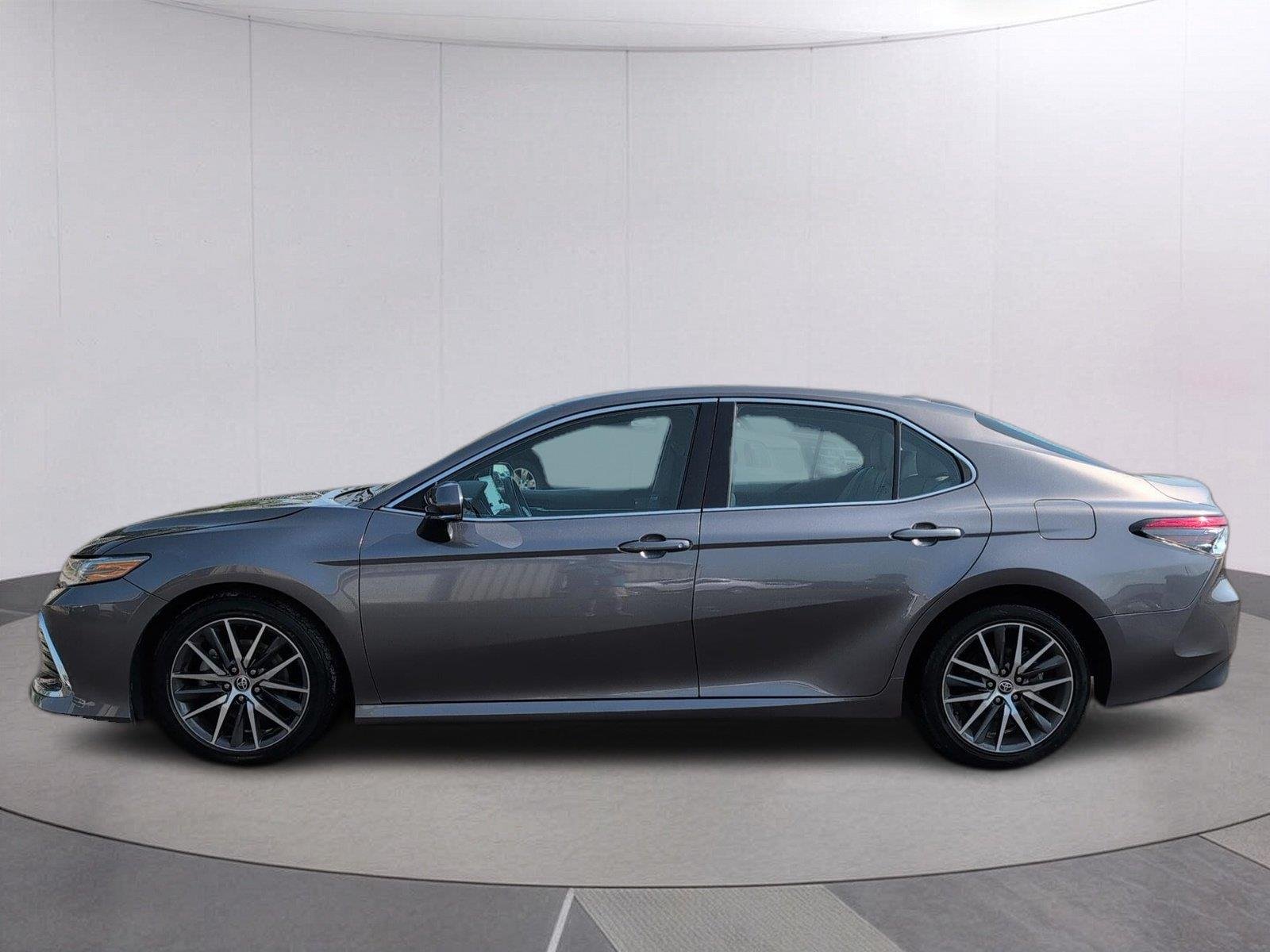 Used 2023 Predawn Gray Mica Toyota XLE image 2