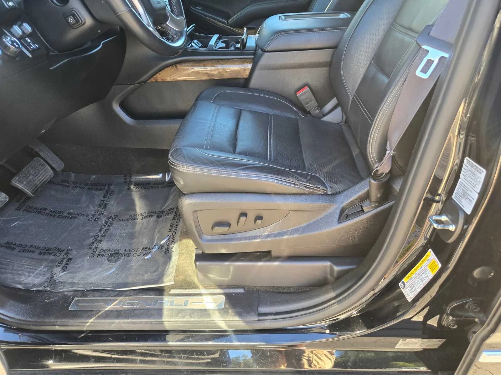 Used 2015 ONYX BLACK GMC Denali image 22