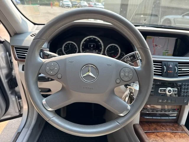 Used 2012 Quartz Blue Metallic Mercedes-Benz E 350 image 18