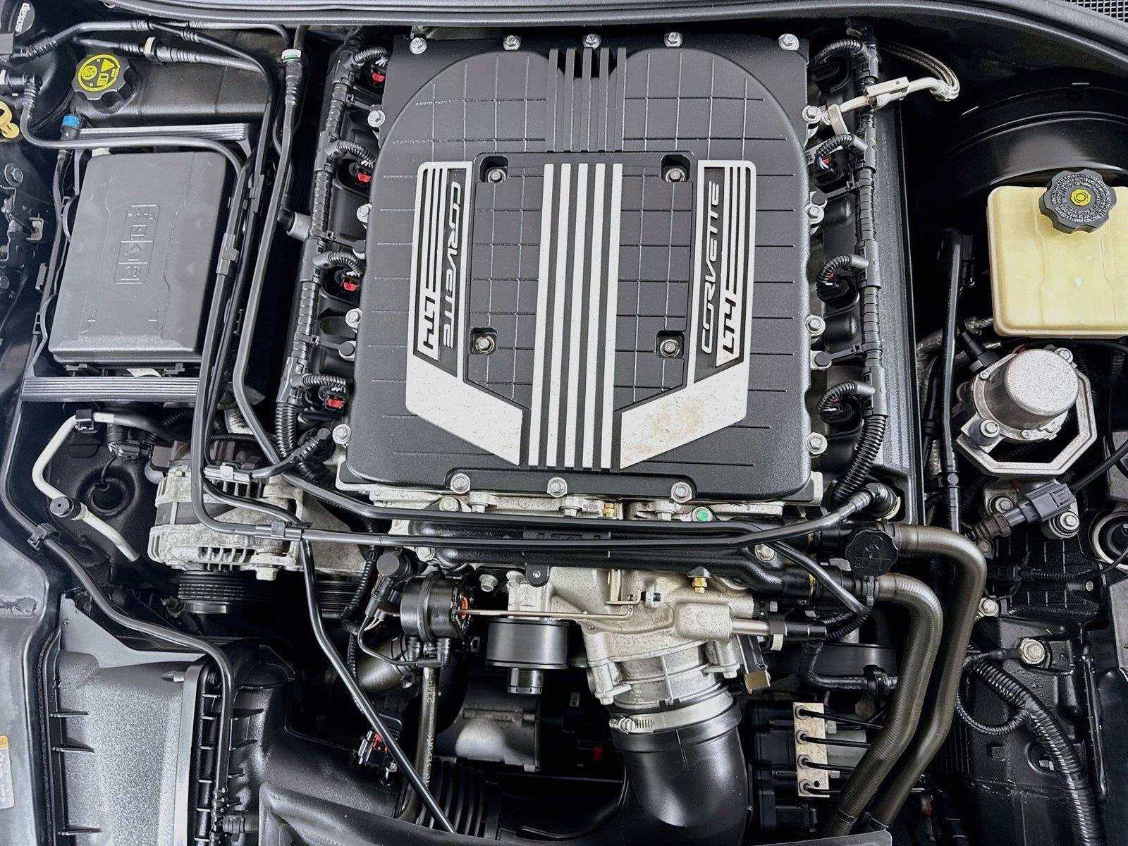 Used 2016 Arctic White Chevrolet Z06 2LZ image 39