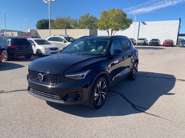 2024 Volvo XC40 Ultimate