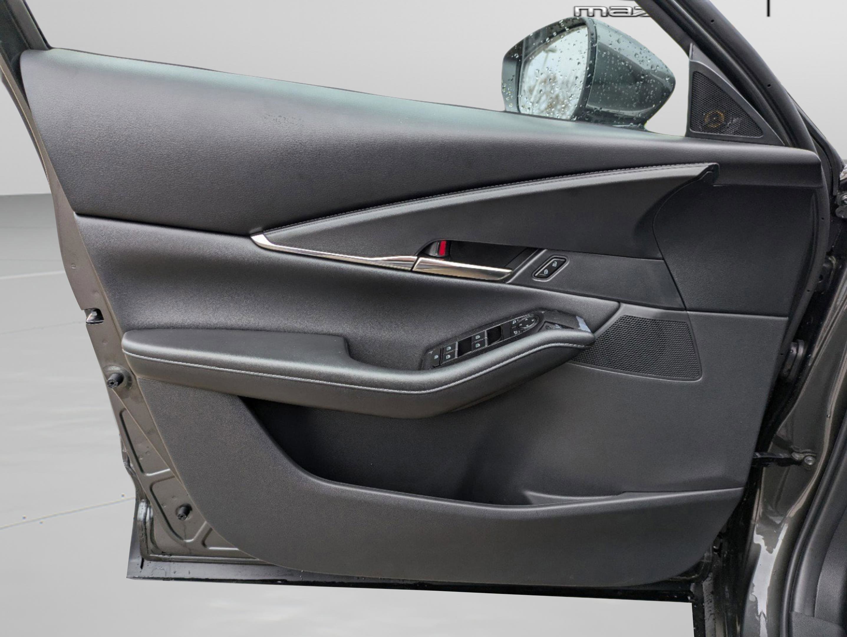 2025 Mazda CX-30 Preferred - Photo 9