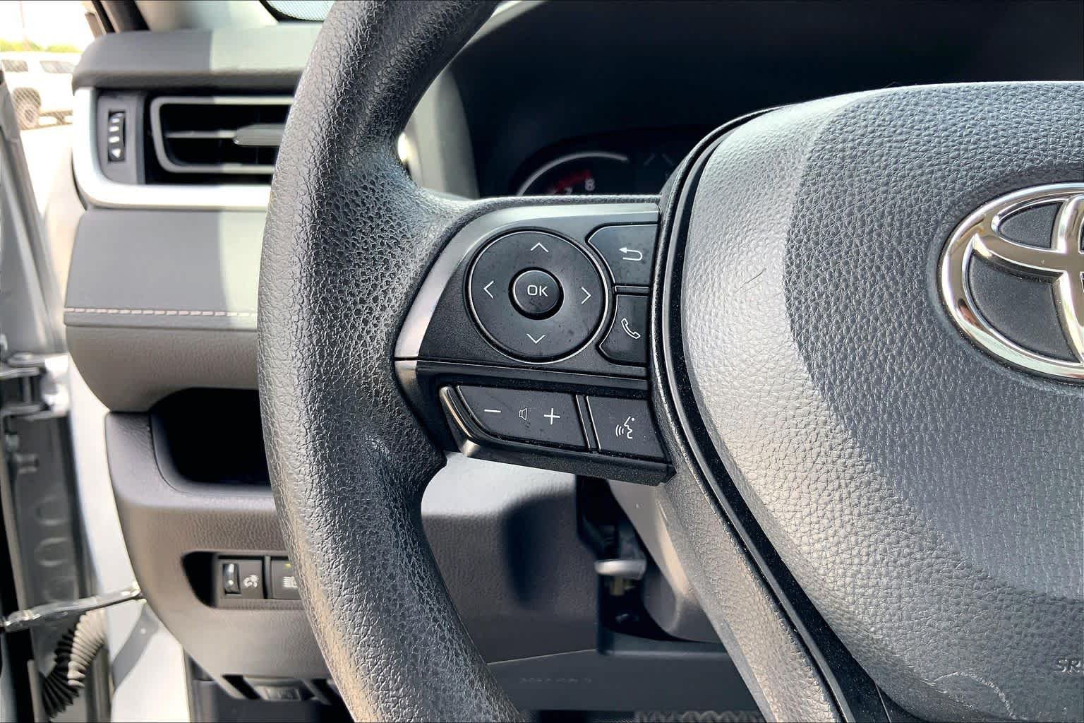 Used 2025 Silver Sky Metallic Toyota LE image 23