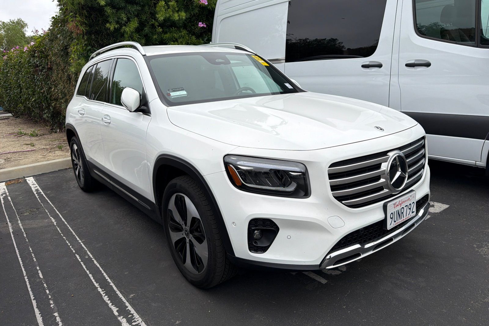 Certified Used 2025 White Mercedes-Benz GLB 250 image 5