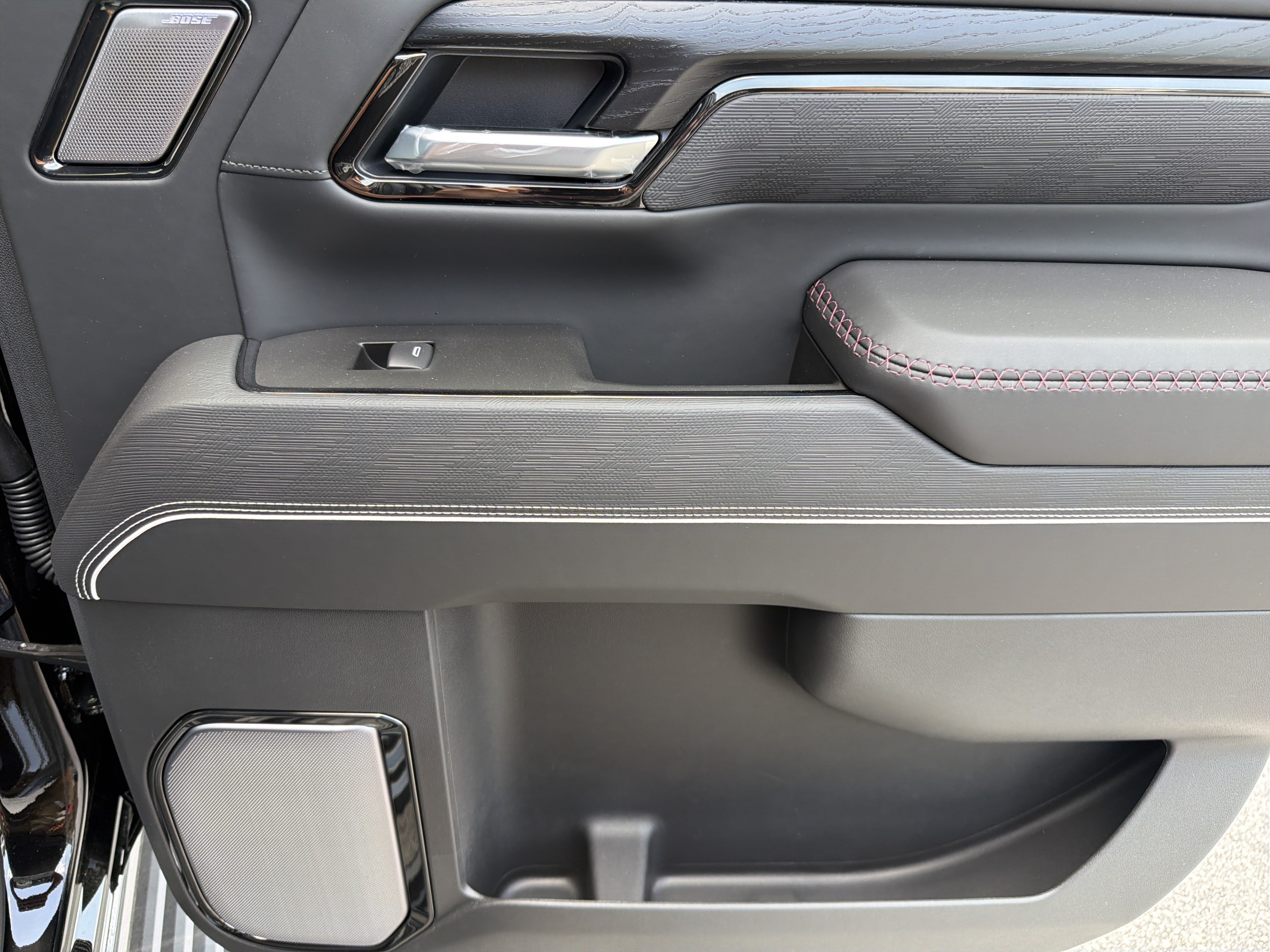 2026 GMC Sierra 2500HD AT4X - Photo 16