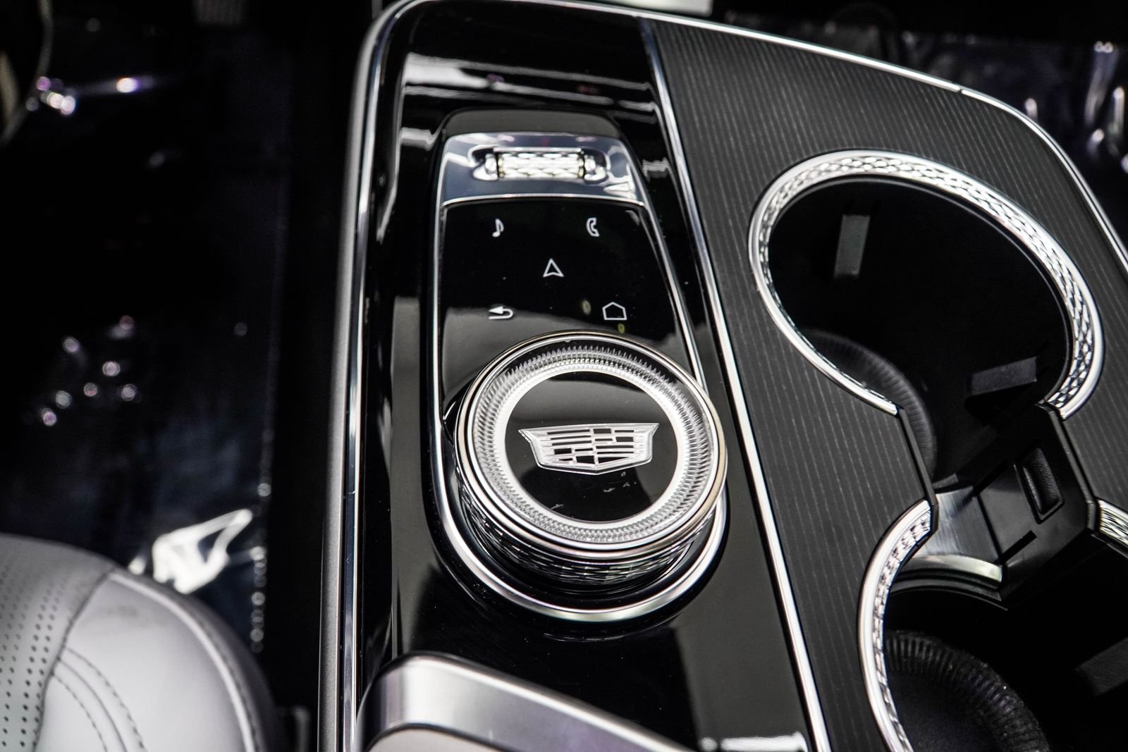 Used 2024 Black Cadillac Sport image 24