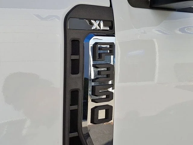 2026 Ford F-350 Super Duty XL - Photo 13