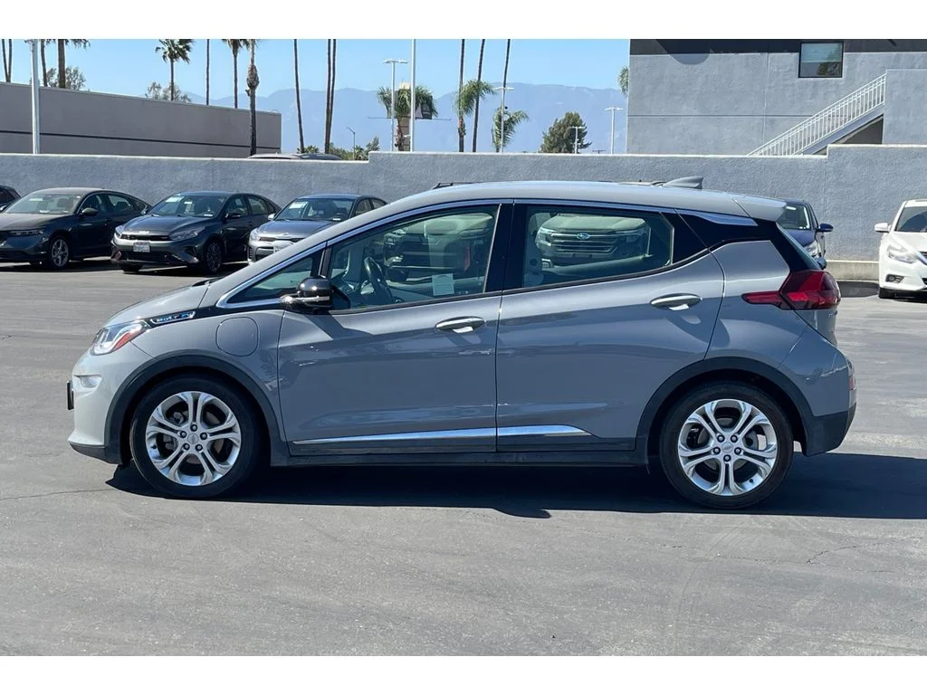 Used 2021 Chevrolet Bolt EV LT with VIN 1G1FY6S07M4110392 for sale in Loma Linda, CA