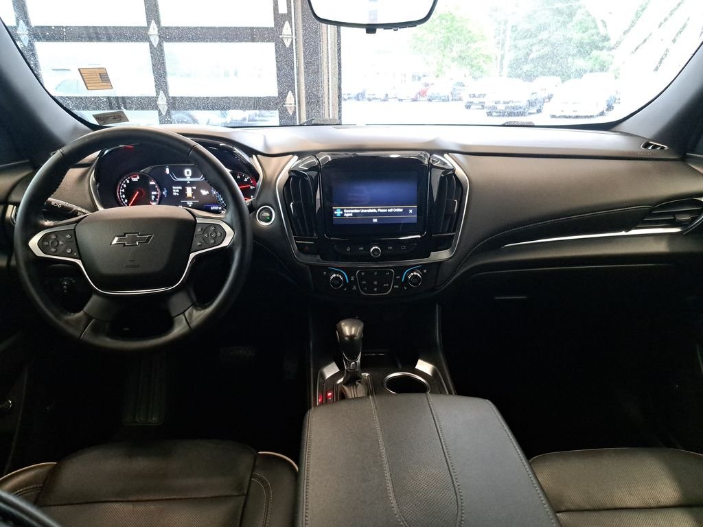 Used 2022 Red Chevrolet Premier image 10