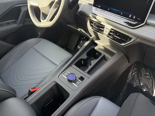 New 2026 Pure White Volkswagen 2.0T SE image 36