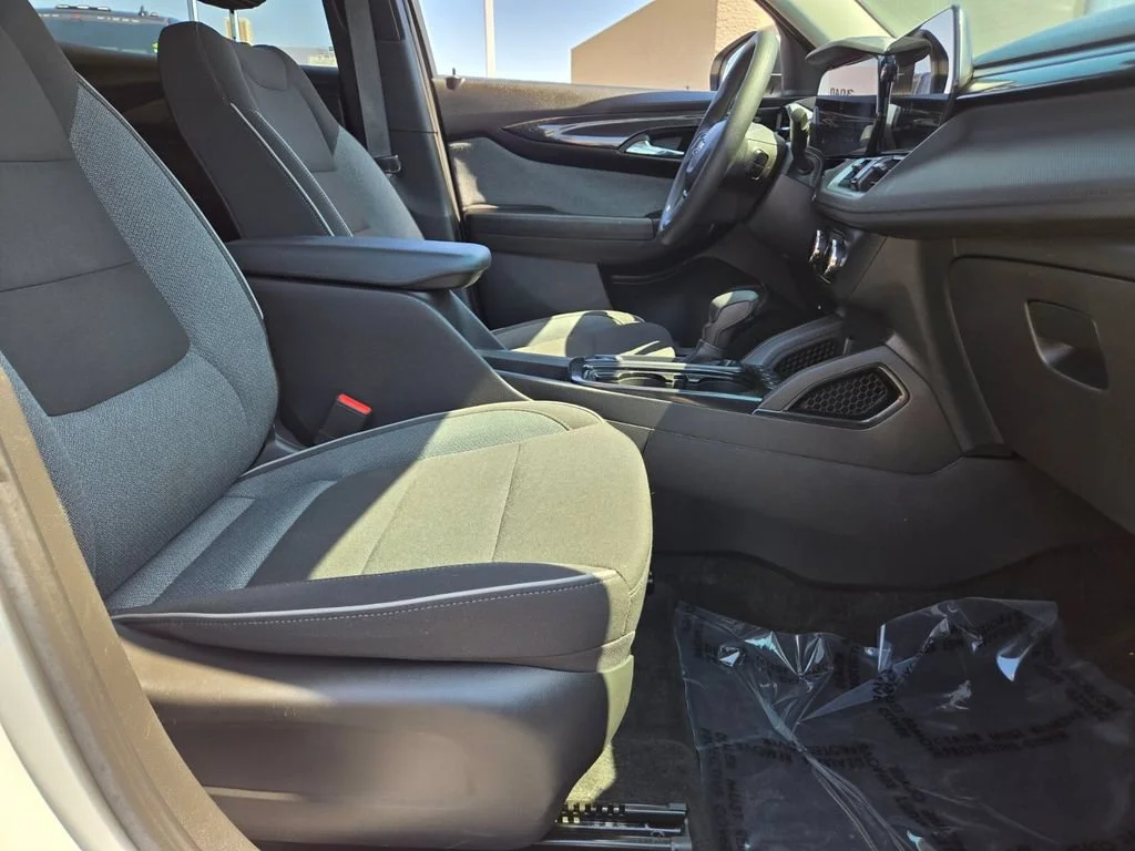 Used 2024 Summit White Chevrolet LS image 15