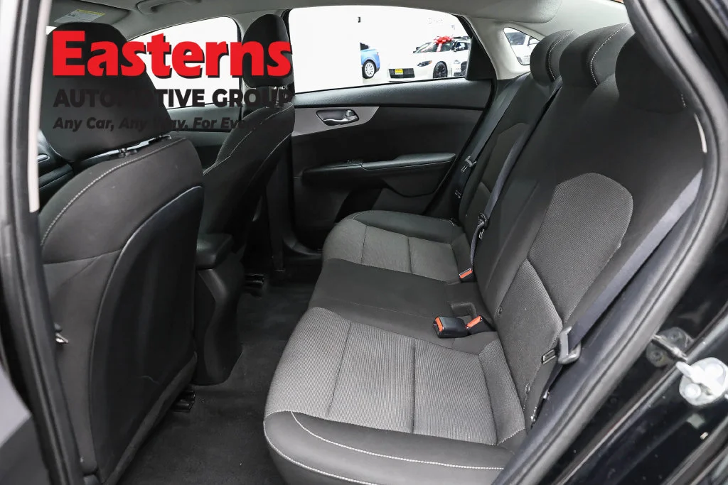 Used 2024 Black Kia LXS image 22