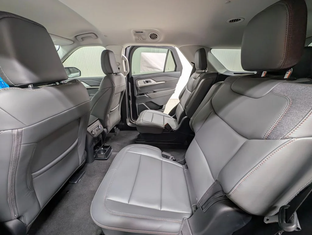 New 2026 Space White Metallic Ford Active image 13