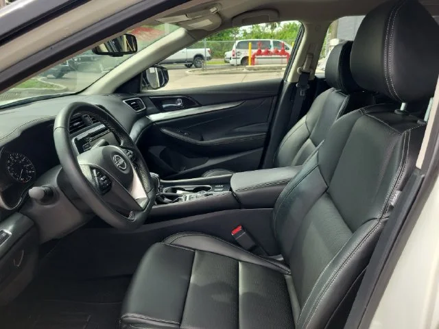 Certified Used 2023 White Nissan SV image 18