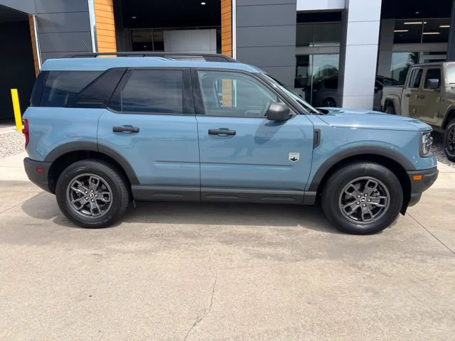 Used 2021  Ford Big Bend image 2