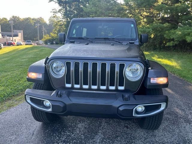 Used 2022 Crystal Metallic Jeep Unlimited Sahara image 8