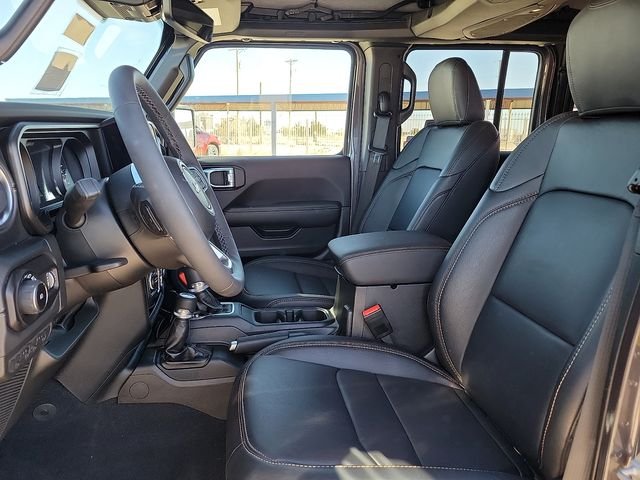 2025 Jeep Wrangler 4-Door Sahara - Photo 12