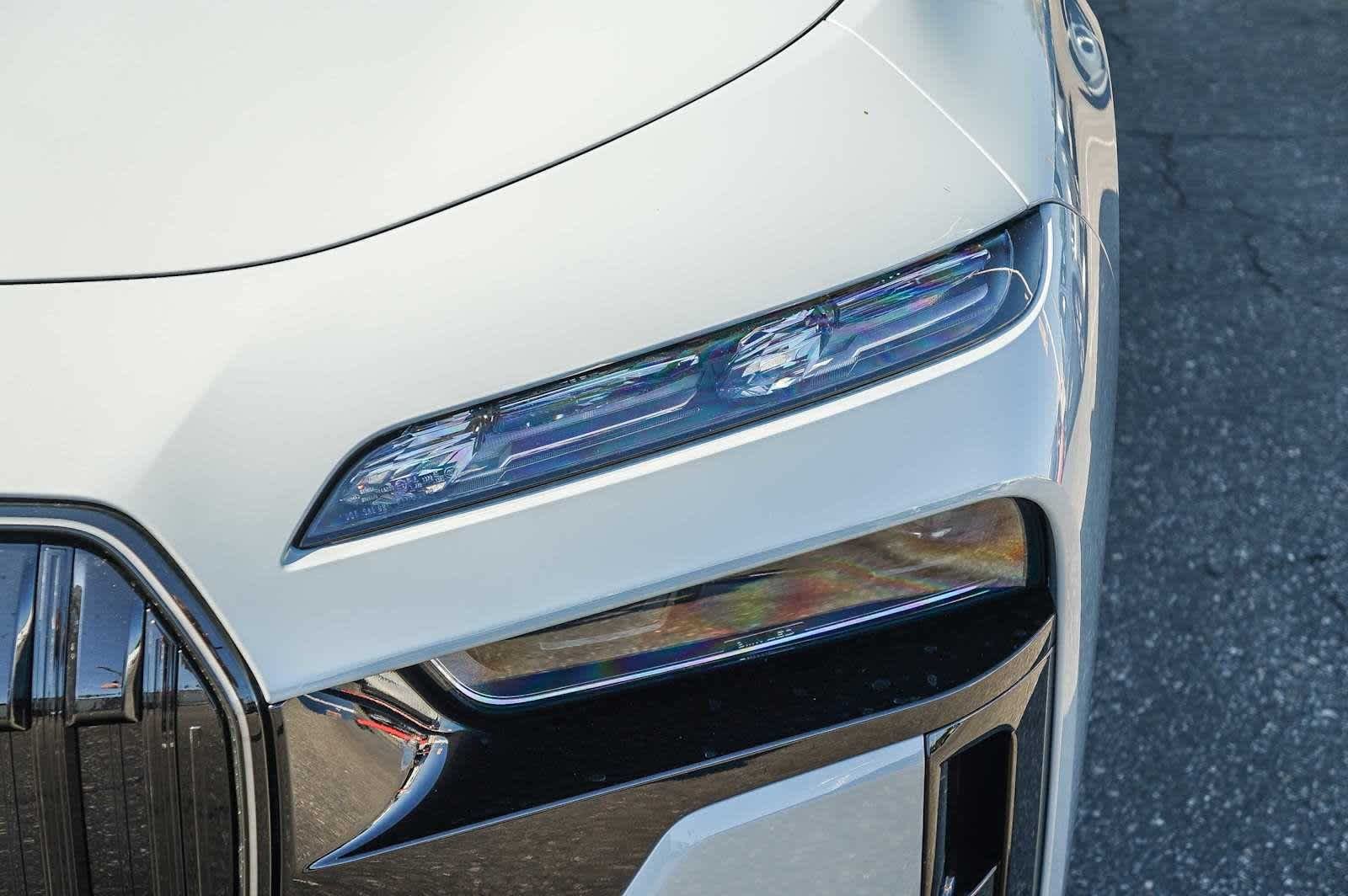 New 2026 Brooklyn Grey Metallic BMW xDrive60 image 8