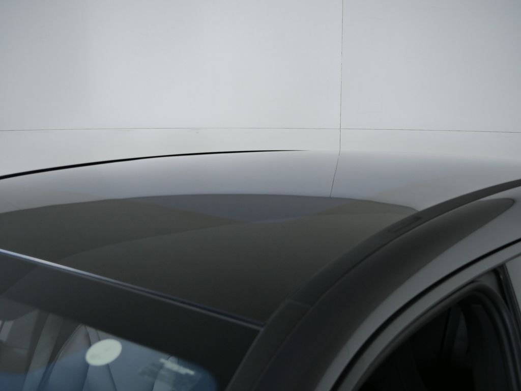 2026 BMW iX 60 - Photo 18