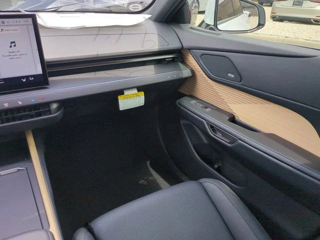 New 2026 Ultra White Lexus ES 350e LUXURY image 16
