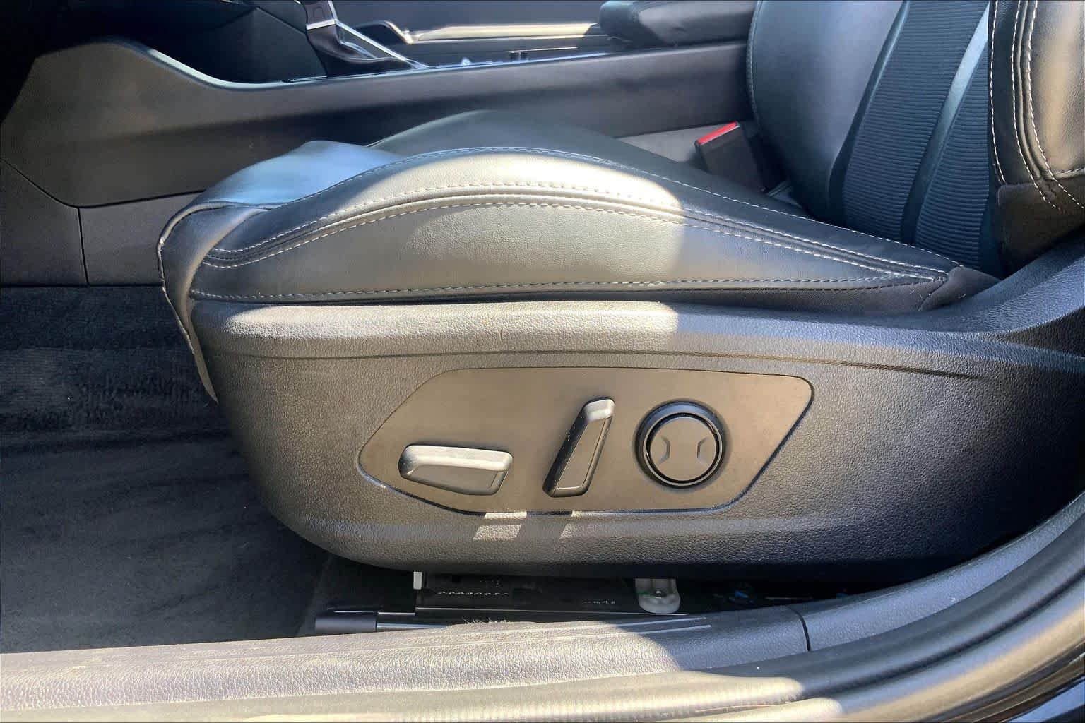 Used 2021 Ebony Black Kia GT-Line image 33