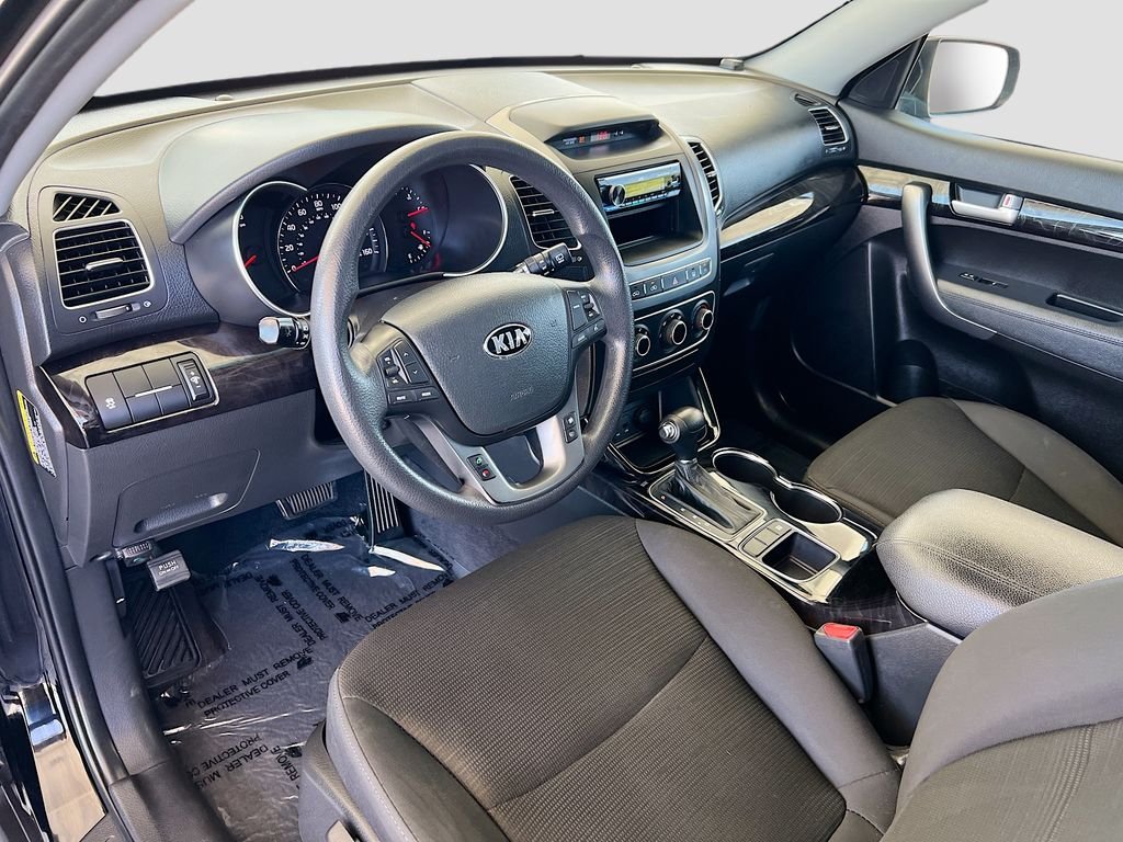 Used 2014 Ebony Black Kia LX image 9