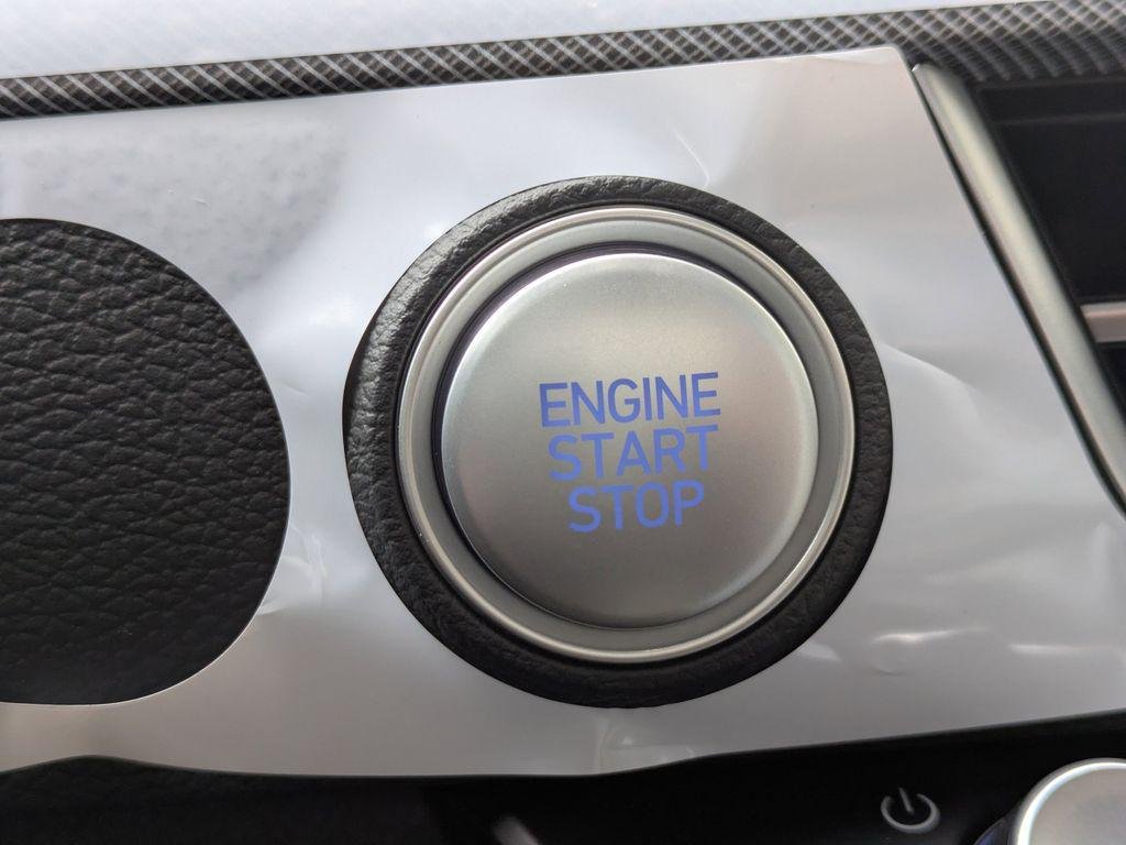 New 2026 Silver Hyundai SE image 31