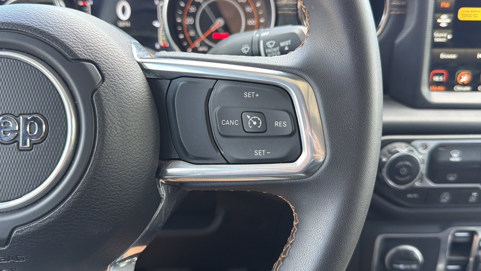 Used 2023 Black Clearcoat Jeep High Altitude image 27