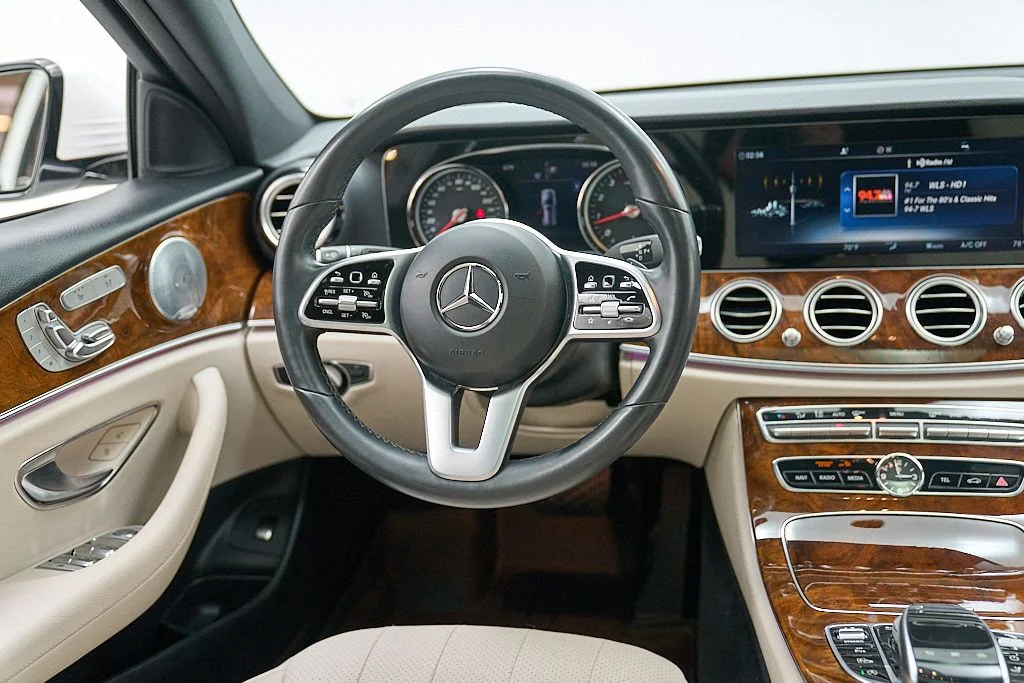 Used 2019 White Mercedes-Benz E 450 image 33