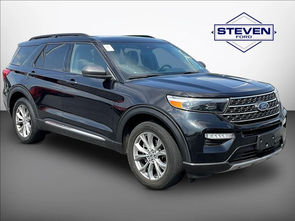 Certified Used 2020 Black Ford XLT image 1