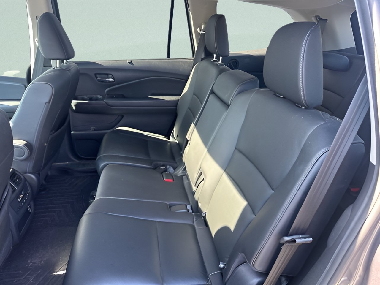 Certified Used 2019 Modern Steel Metallic Honda EX-L image 14