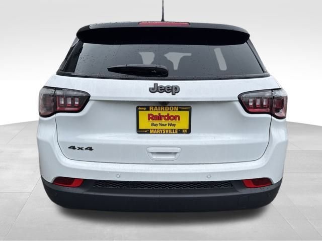 New 2026 Bright White Clear-Coat Exterior Paint Jeep Limited Altitude image 6