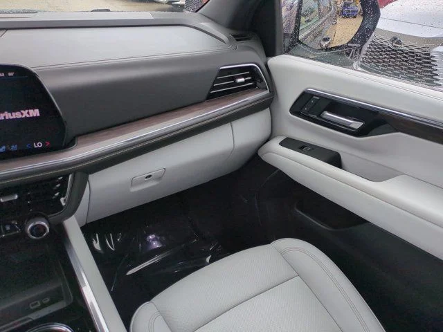 Used 2025 Gray Chevrolet Premier image 16