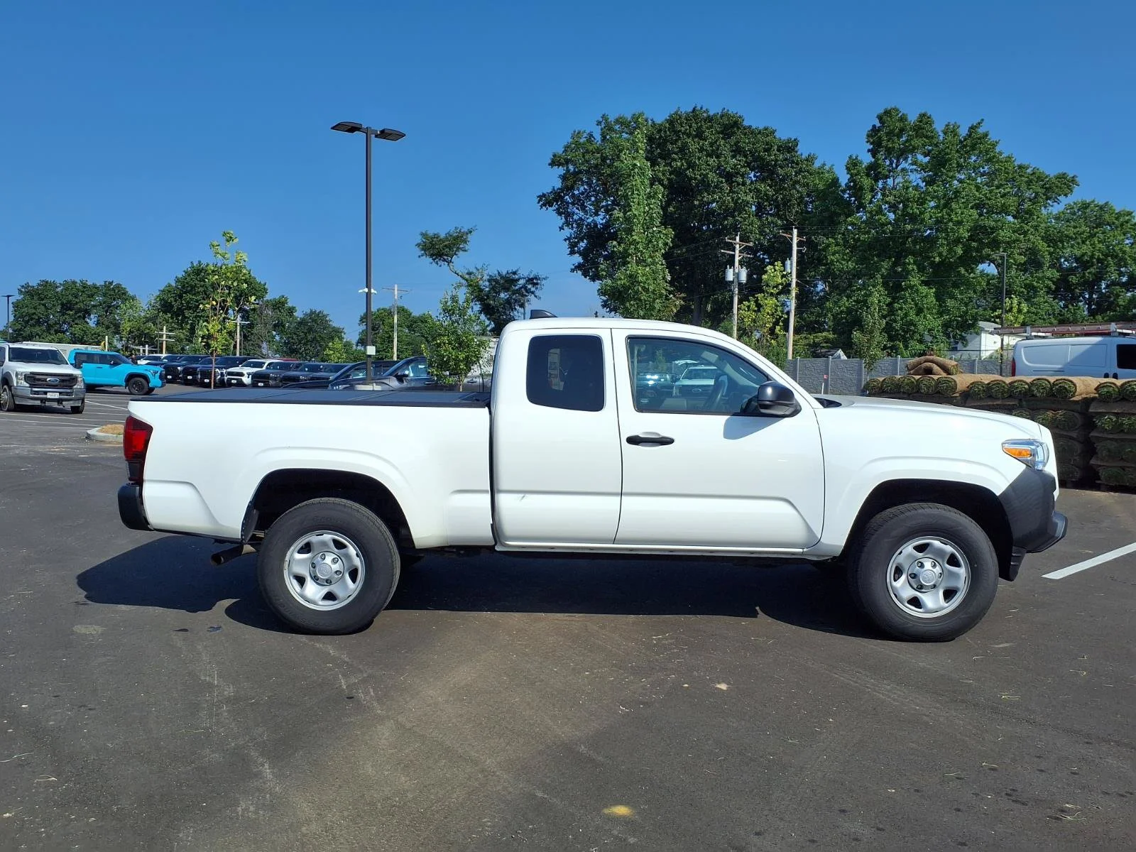 Certified Used 2022 White Toyota SR image 2