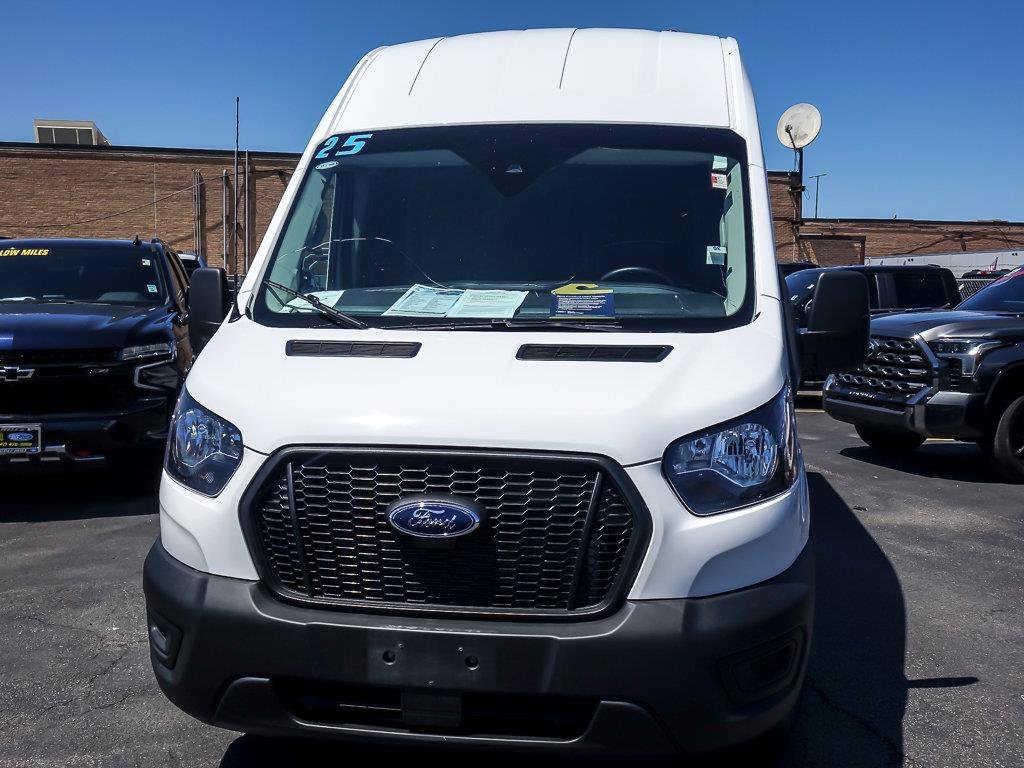 Used 2025 White Ford Base image 5