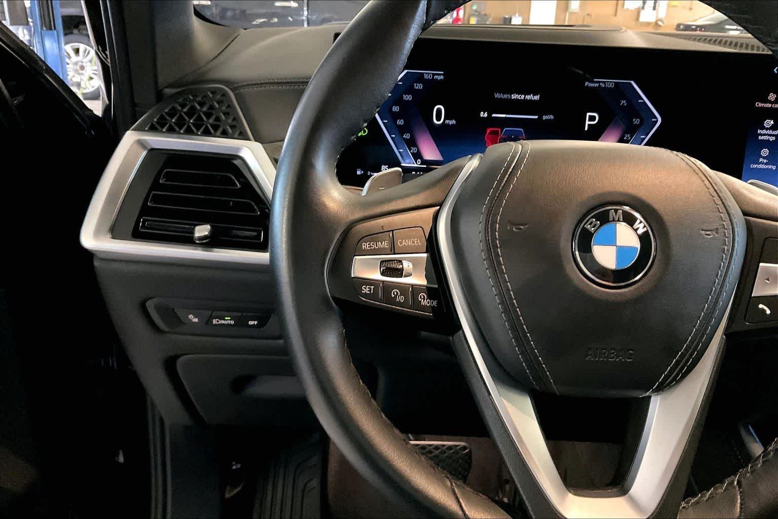 Used 2026 Mineral White Metallic BMW sDrive40i image 22