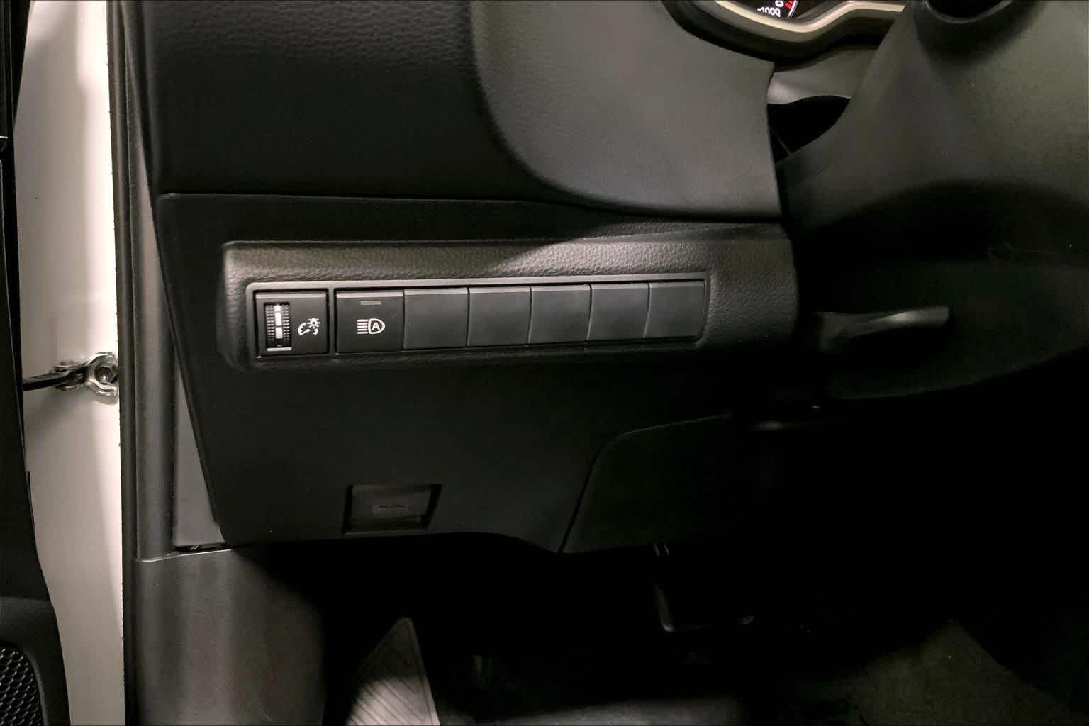 Used 2024 Wind Chill Pearl Toyota SE image 35