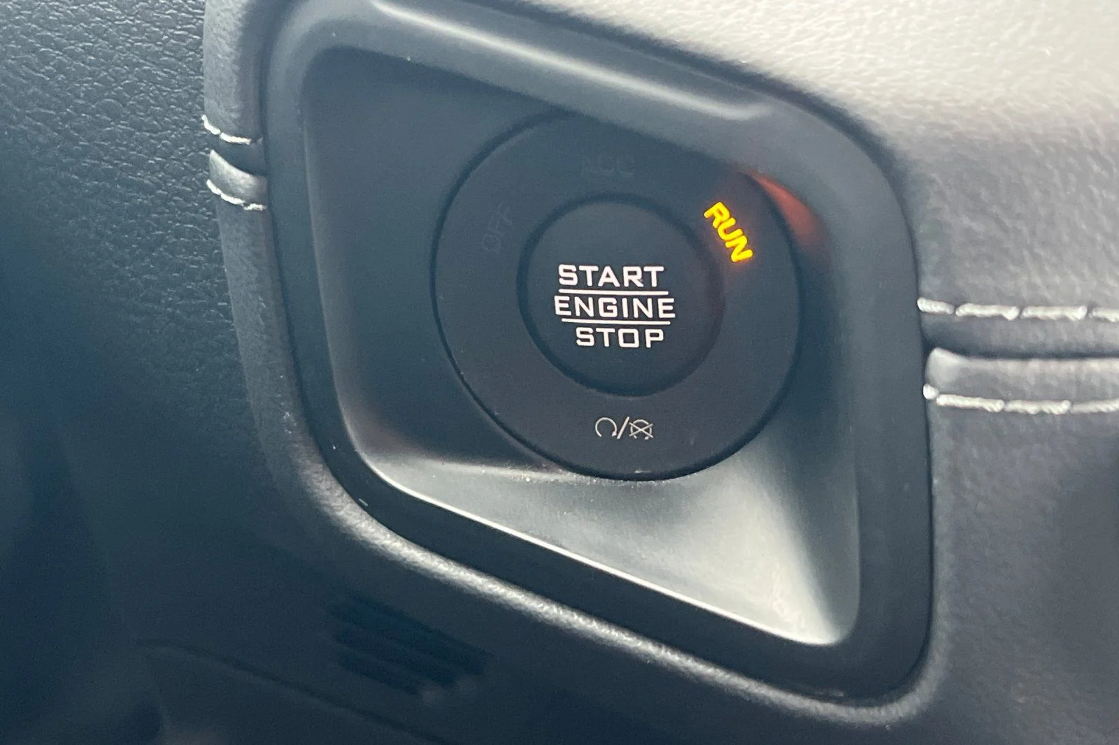 2025 Jeep Wrangler 4-Door Sahara - Photo 19