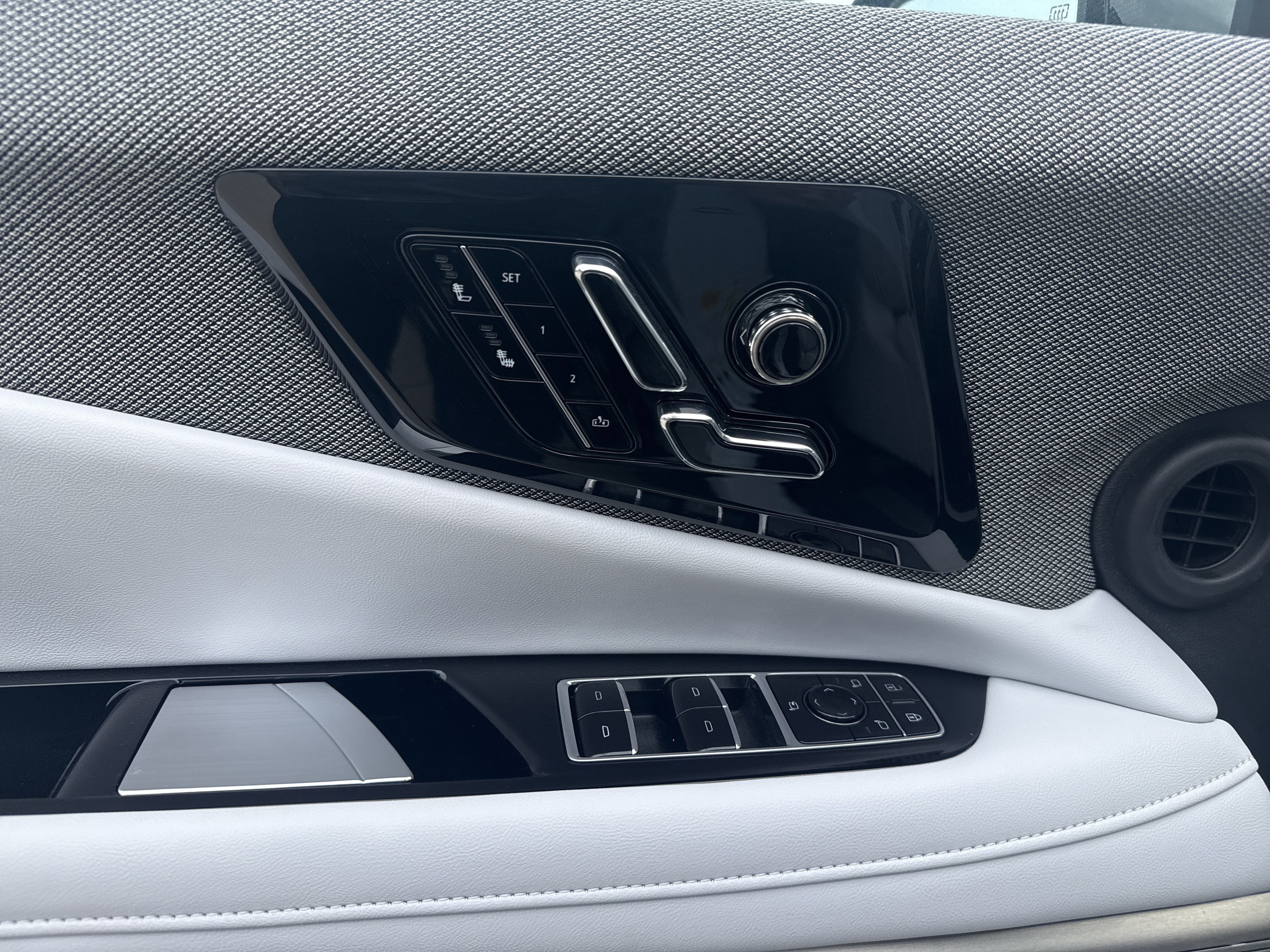 2026 Cadillac OPTIQ Sport - Photo 12