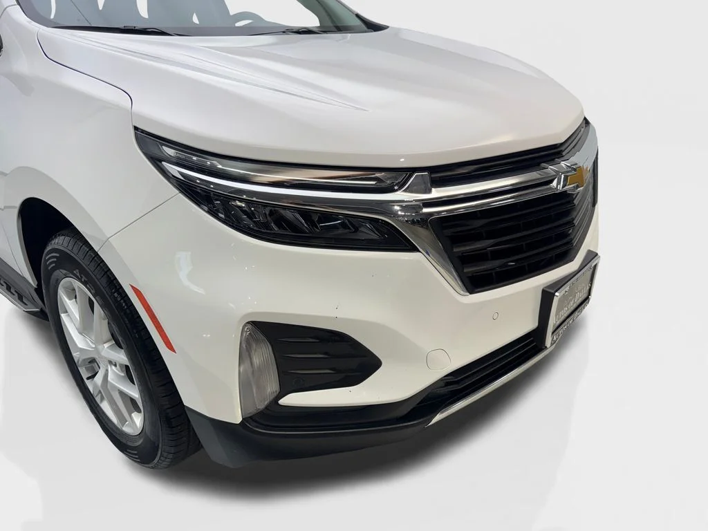 Used 2024 White Chevrolet LT image 17