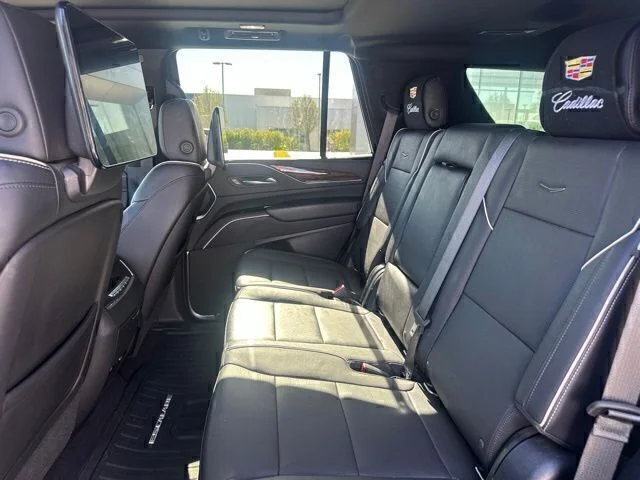 Used 2021 Gray Cadillac Premium Luxury image 10