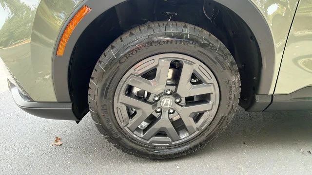 New 2027 Ash Green Metallic Honda TrailSport Hybrid AWD image 10