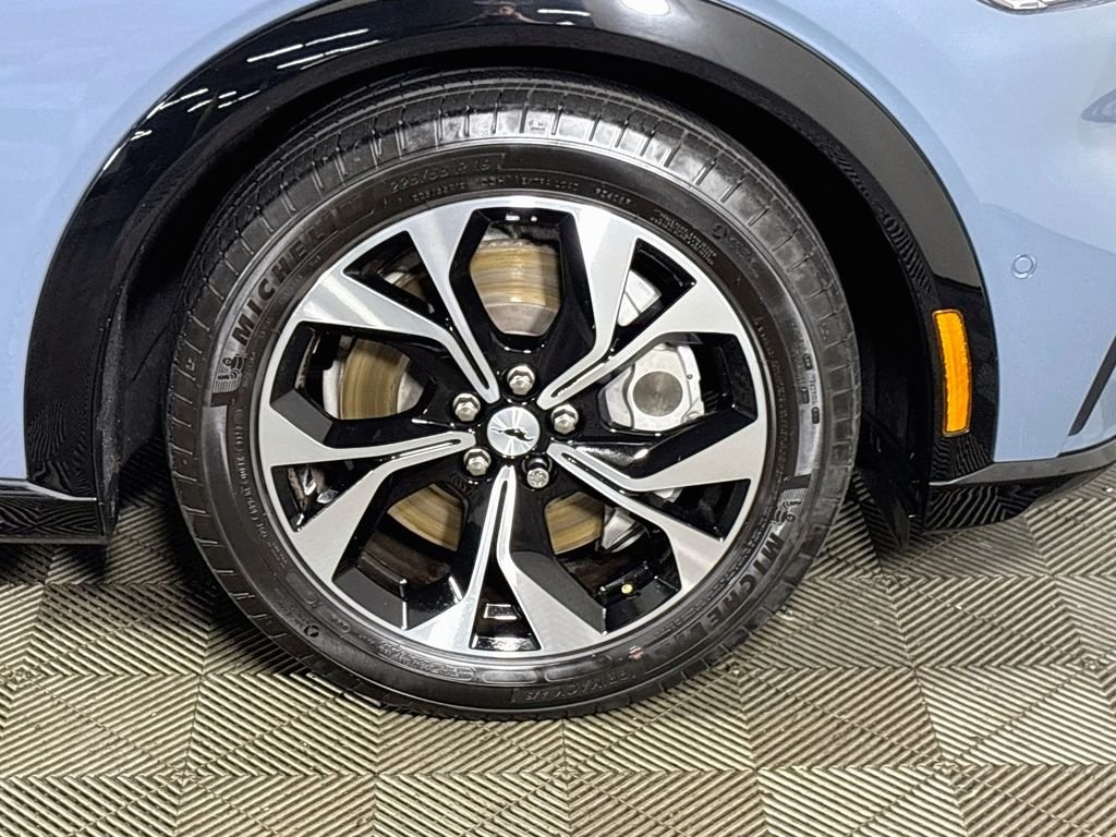 Used 2023 Vapor Blue Ford Premium image 23