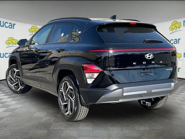 Used 2026 Abyss Black Hyundai SEL Premium image 4